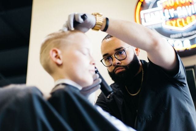Tales of the Comb: Traditional Barbering Wisdom and Artistry